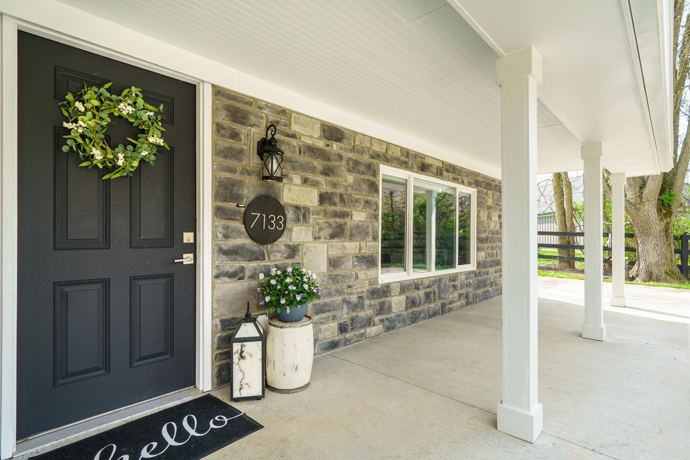 7133 South Section Line Road Delaware, OH 43015 - Photo 4 of 48 Front Porch
