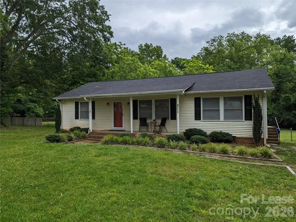 $1,855 | 311 Hillcrest Drive, Huntersville, NC 28078