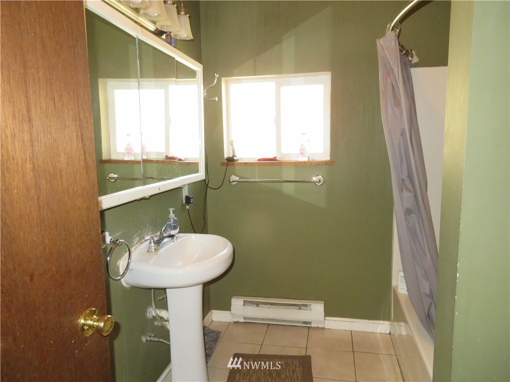 46 Klondike Road Republic, WA 99166 - Photo 12 of 23