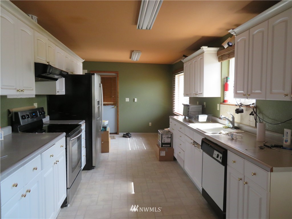 46 Klondike Road Republic, WA 99166 - Photo 4 of 23
