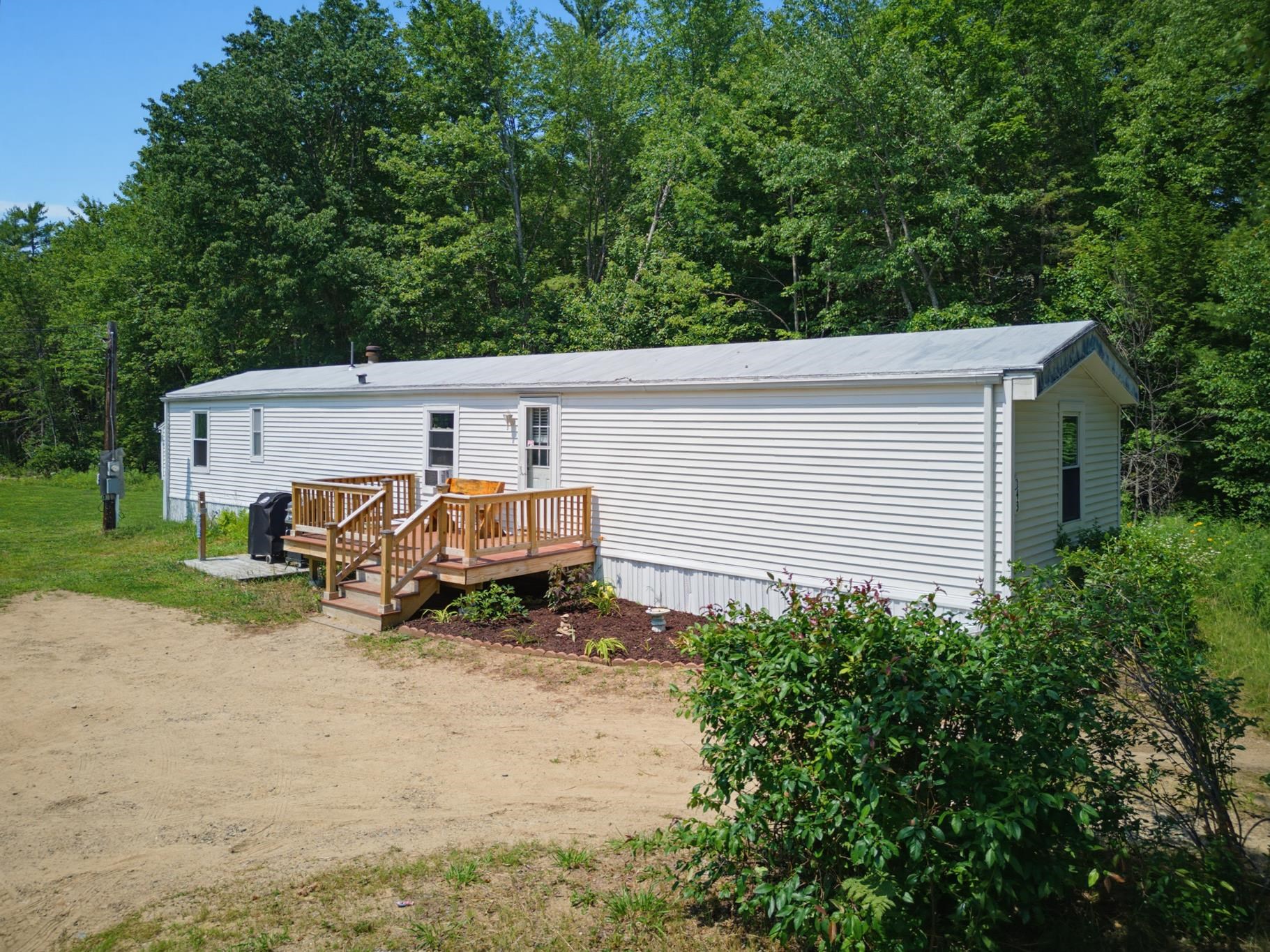 143 Salmon Falls Road Rochester, NH 03868 - Photo 3 of 32