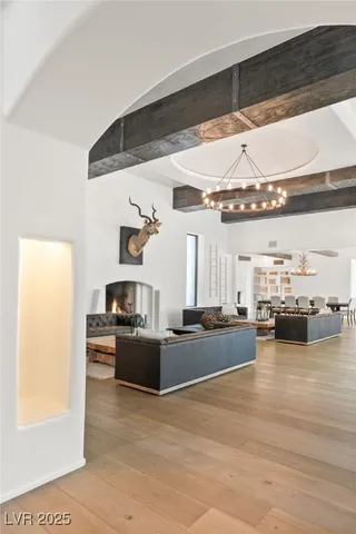 $20,000 | 7330 North Rainbow Boulevard, Las Vegas, NV 89131