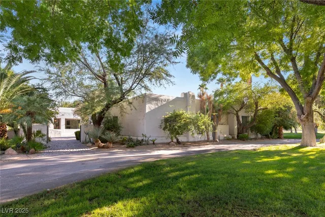 $20,000 | 7330 North Rainbow Boulevard, Las Vegas, NV 89131