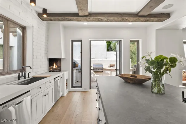 $20,000 | 7330 North Rainbow Boulevard, Las Vegas, NV 89131