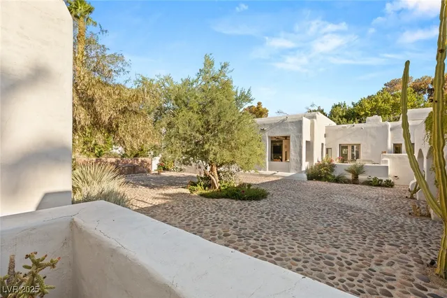 $20,000 | 7330 North Rainbow Boulevard, Las Vegas, NV 89131