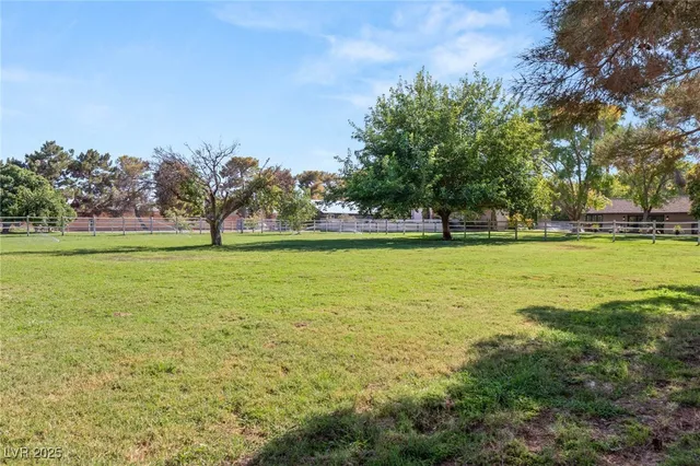 $20,000 | 7330 North Rainbow Boulevard, Las Vegas, NV 89131