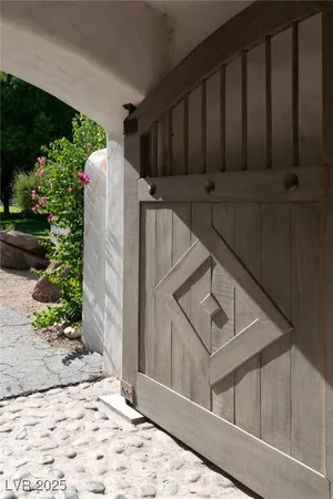 $20,000 | 7330 North Rainbow Boulevard, Las Vegas, NV 89131