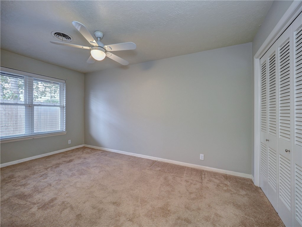 161 Sunset Ingleside, TX 78362 - Photo 20 of 35 an empty room with a window