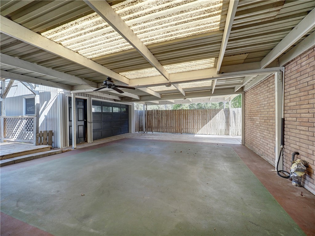 161 Sunset Ingleside, TX 78362 - Photo 23 of 35 a view of large room with an empty space