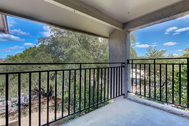 $1,195 | 6910 Hart Lane, Unit 408, Austin, TX 78731