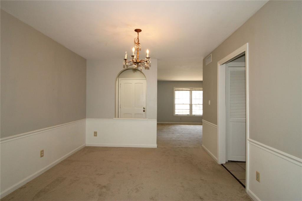 68 La Rue Place Northwest Atlanta, GA 30327 - Photo 10 of 72