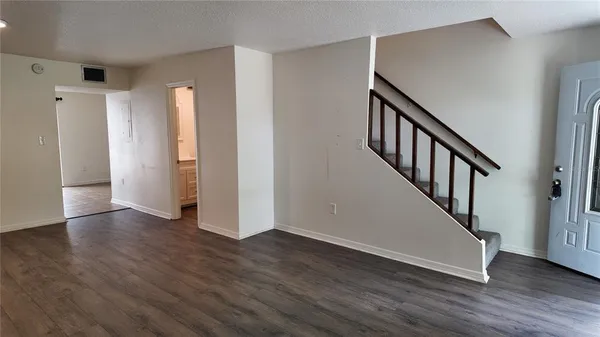 $149,500 | 5850 Cypress Gardens Boulevard, Unit 302, Winter Haven, FL 33884
