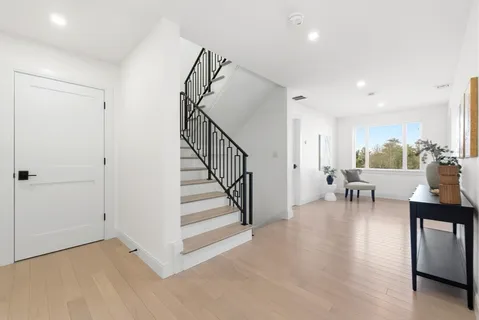 $2,099,000 | 24 Mount Zion Road, Melrose, MA 02176
