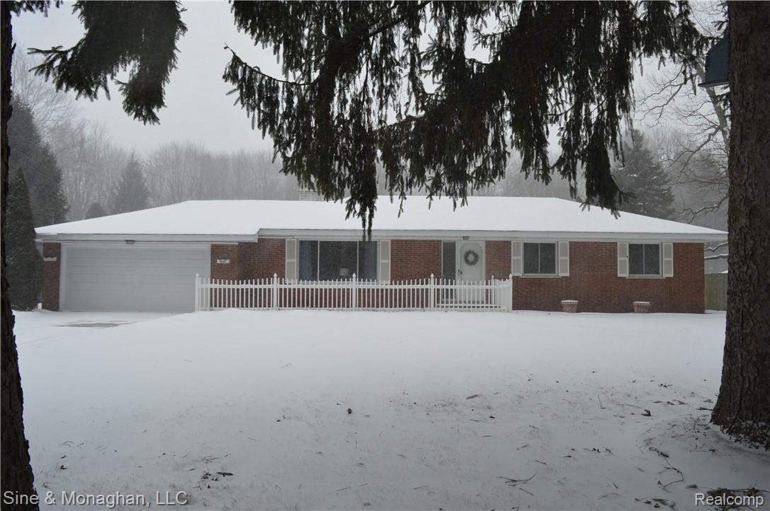 8559 Stone Road Algonac, MI 48001 - Photo 1 of 33 070.JPG