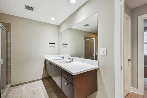 $379,000 | 1120 East Kennedy Boulevard, Unit 1028, Tampa, FL 33602