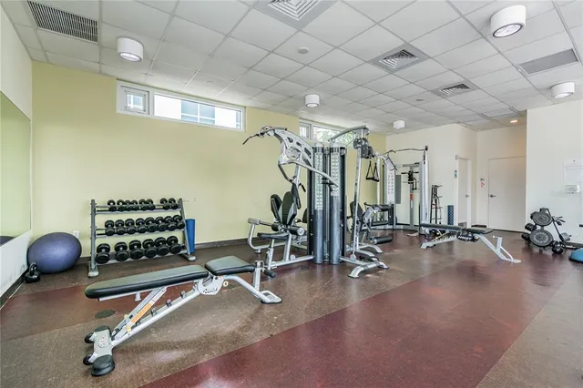 $379,000 | 1120 East Kennedy Boulevard, Unit 1028, Tampa, FL 33602