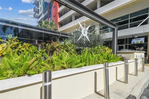 $379,000 | 1120 East Kennedy Boulevard, Unit 1028, Tampa, FL 33602