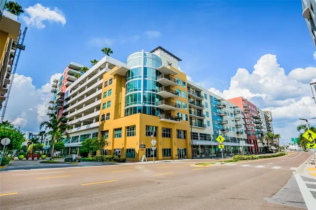 $379,000 | 1120 East Kennedy Boulevard, Unit 1028, Tampa, FL 33602