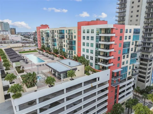 $379,000 | 1120 East Kennedy Boulevard, Unit 1028, Tampa, FL 33602