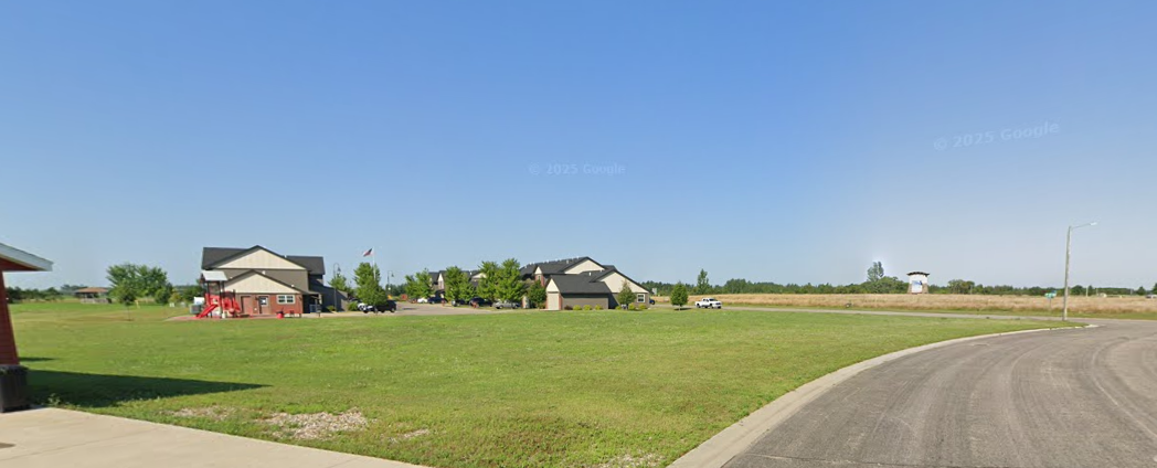 913 8th Street Southwest Perham, MN 56573 - Photo 2 of 3