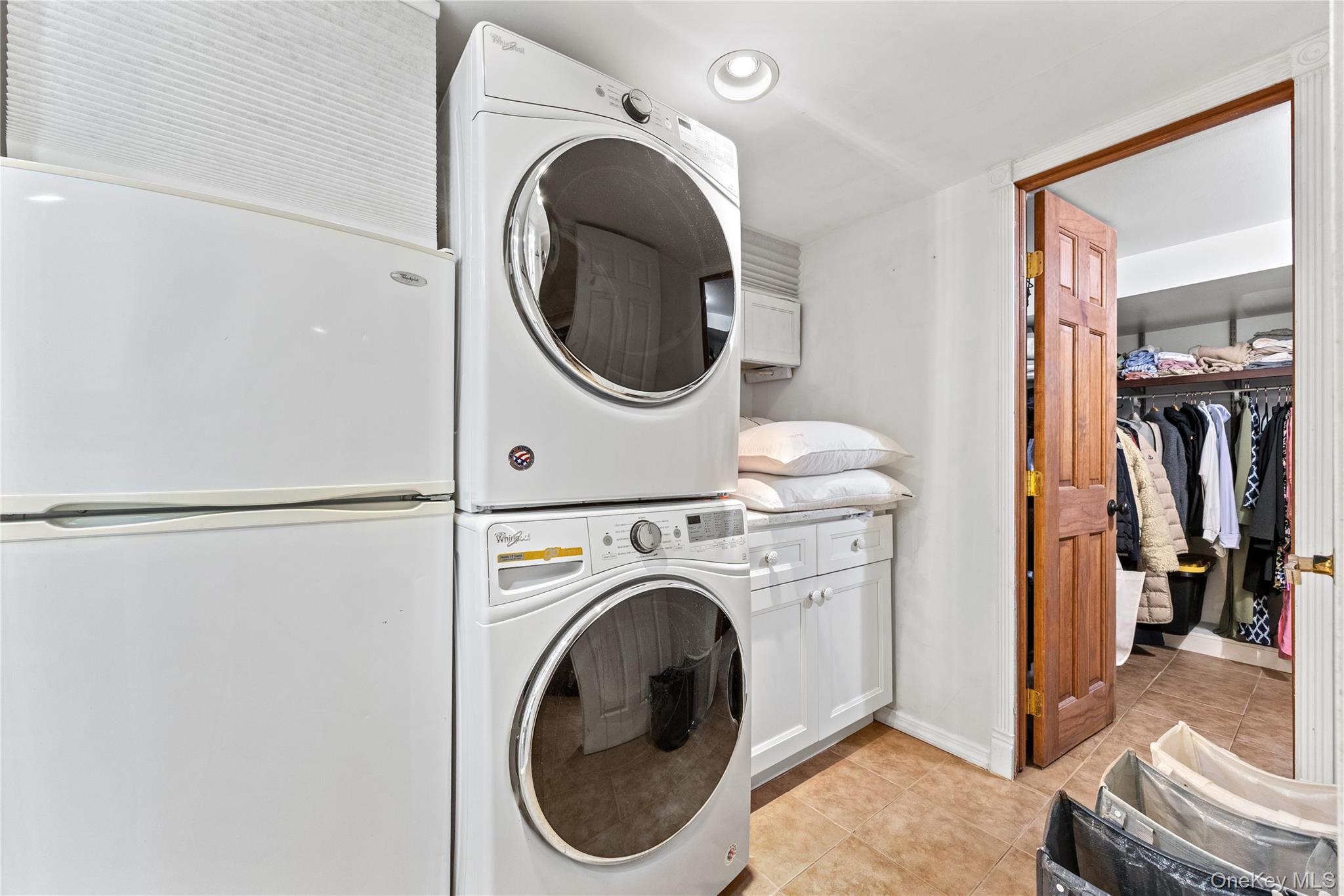 82 Superior Road Floral Park, NY 11001 - Photo 23 of 26