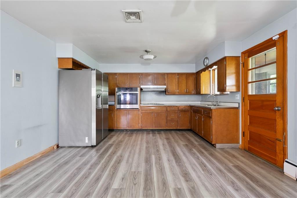 200 Erwin Place McKees Rocks, PA 15136 - Photo 7 of 31