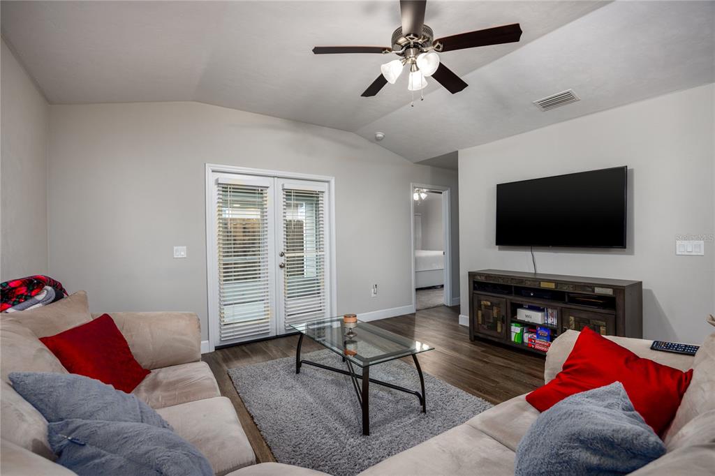 461 Southwest 251st Street Newberry, FL 32669 - Photo 11 of 35