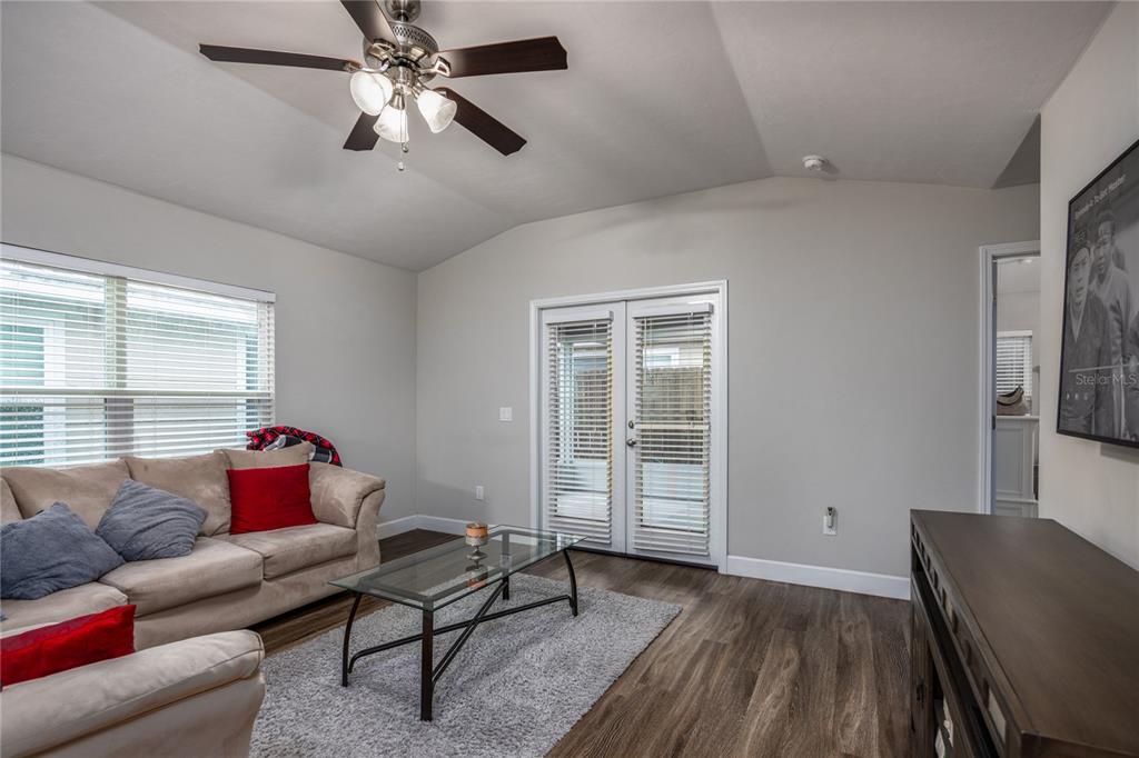 461 Southwest 251st Street Newberry, FL 32669 - Photo 12 of 35