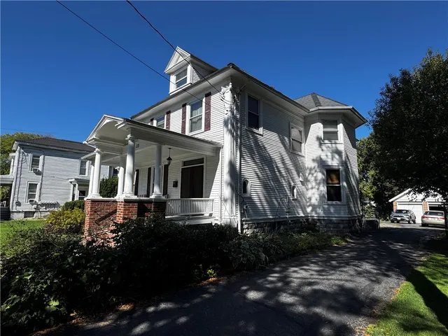$314,900 | 133 East Genesee Street, Auburn, NY 13021