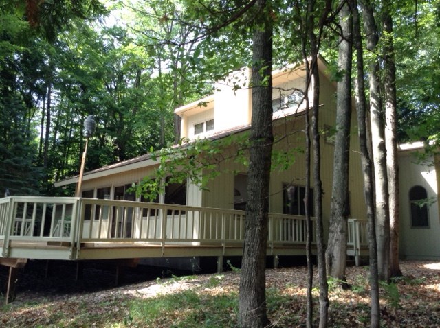 288 South Intermediate Lake Road Central Lake, MI 49622 - Photo 2 of 18 1797729-1.JPG