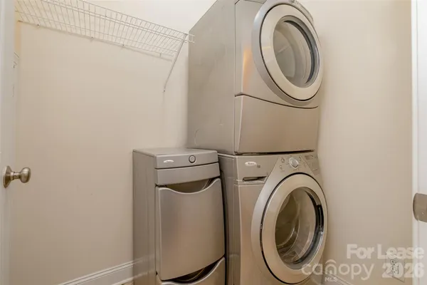 $3,150 | 319 Woodvale Place, Charlotte, NC 28208