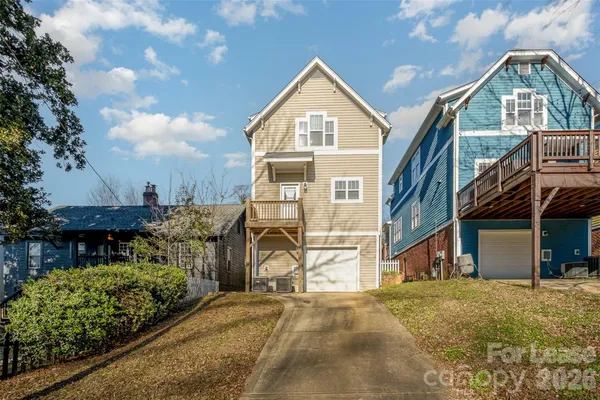 $3,150 | 319 Woodvale Place, Charlotte, NC 28208