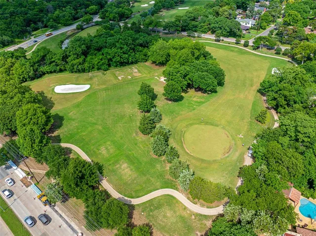 $975,000 | 610 North Oak Cliff Boulevard, Unit 306, Dallas, TX 75208