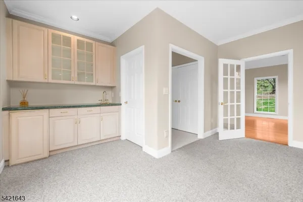 $975,000 | 10 Blue Cliff Drive, Lebanon, NJ 08833