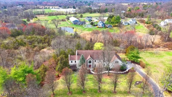 $975,000 | 10 Blue Cliff Drive, Lebanon, NJ 08833