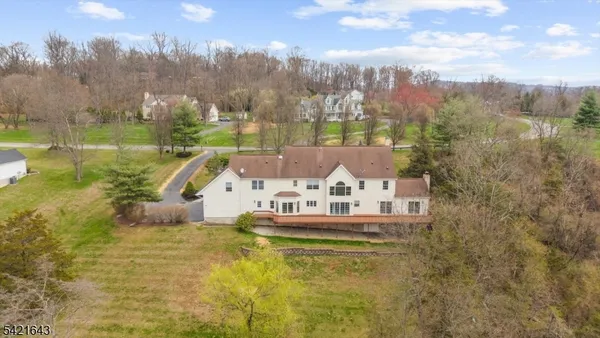 $975,000 | 10 Blue Cliff Drive, Lebanon, NJ 08833