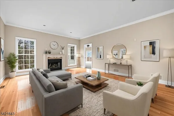 $975,000 | 10 Blue Cliff Drive, Lebanon, NJ 08833