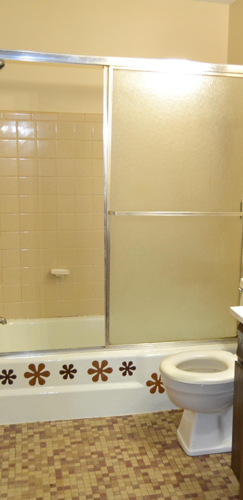 5738 Beechcroft Road, Unit H Columbus, OH 43229 - Photo 11 of 13 Gallery Image 11