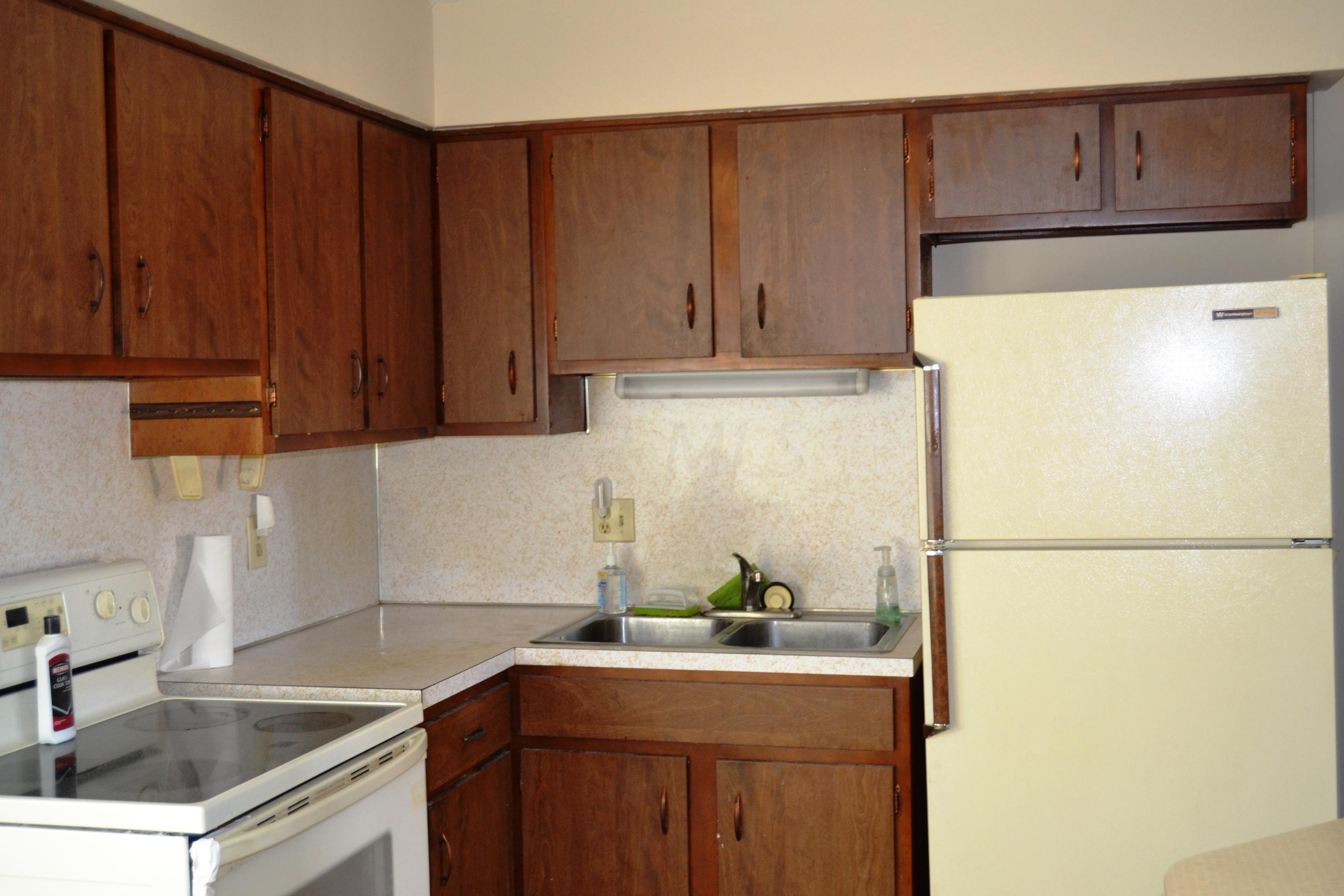 5738 Beechcroft Road, Unit H Columbus, OH 43229 - Photo 4 of 13 Gallery Image 4