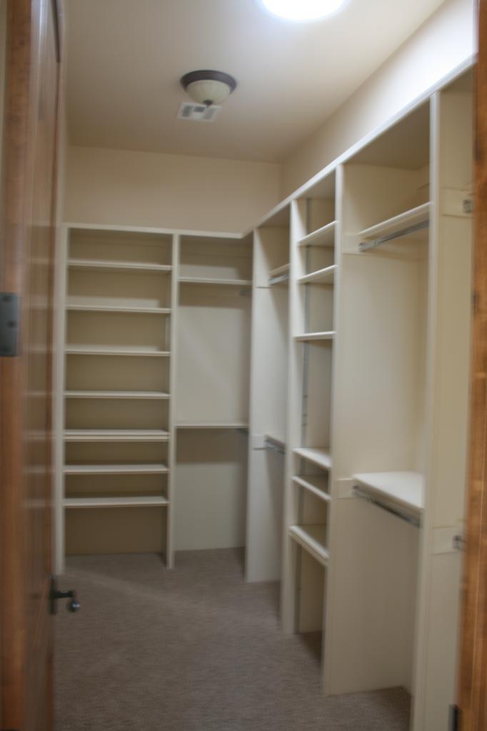 37002 Mule Train Road Carefree, AZ 85377 - Photo 20 of 28 mstr closet