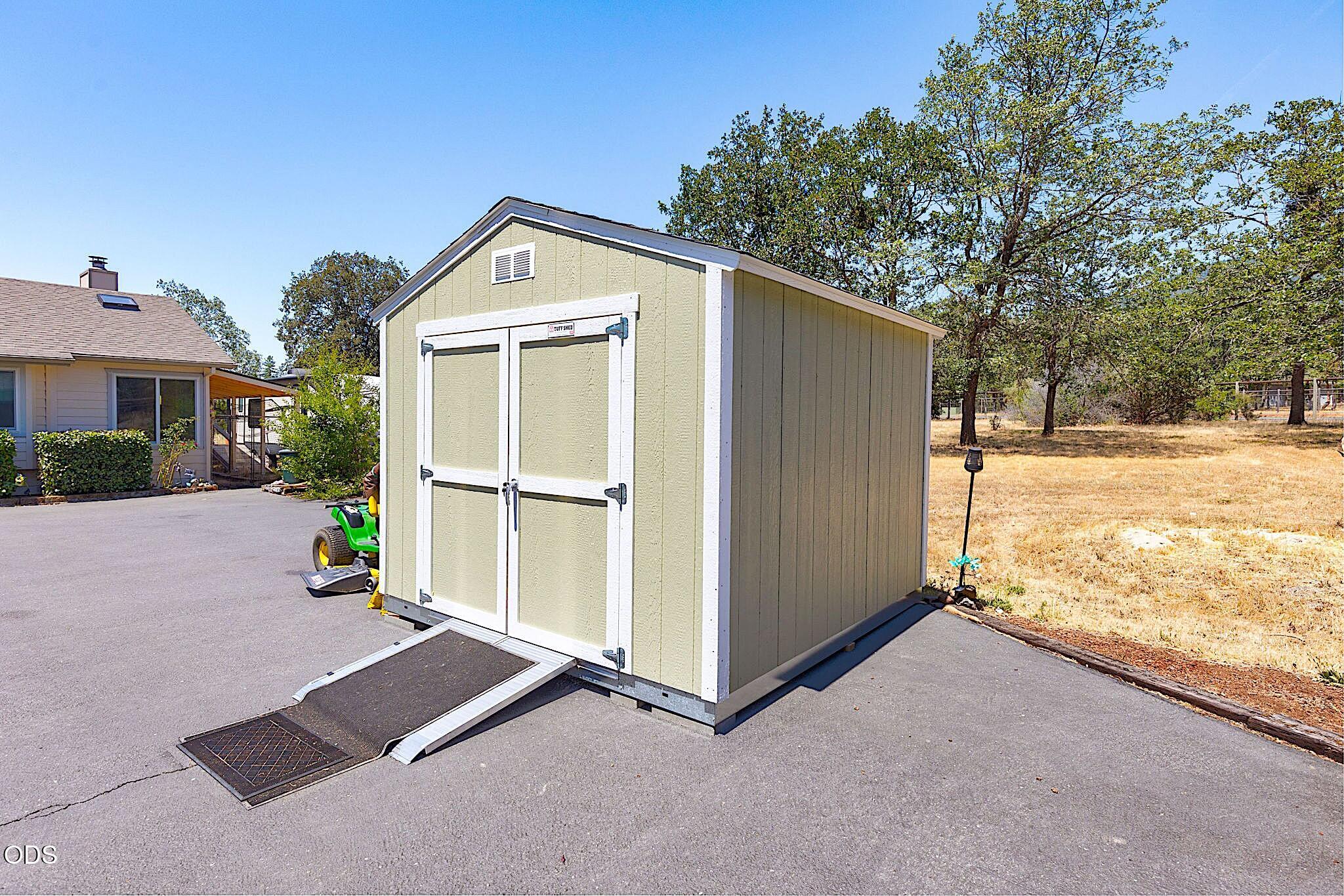 243 Castle Creek Road Grants Pass, OR 97526 - Photo 63 of 70