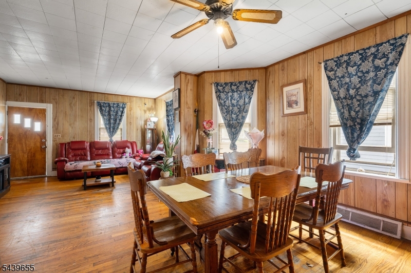 110 Berry Street Dover, NJ 07801 - Photo 26 of 44