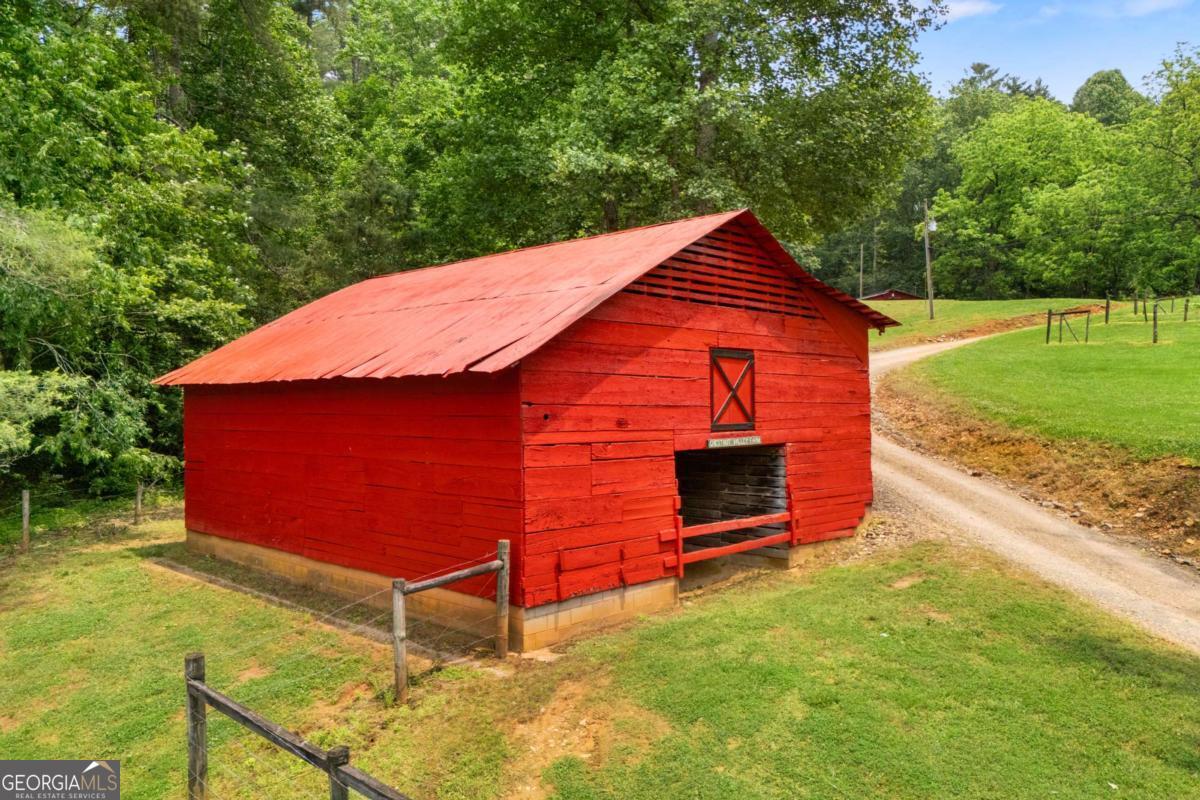 7320 Chestnut Valley Road Hiawassee, GA 30546 - Photo 22 of 91