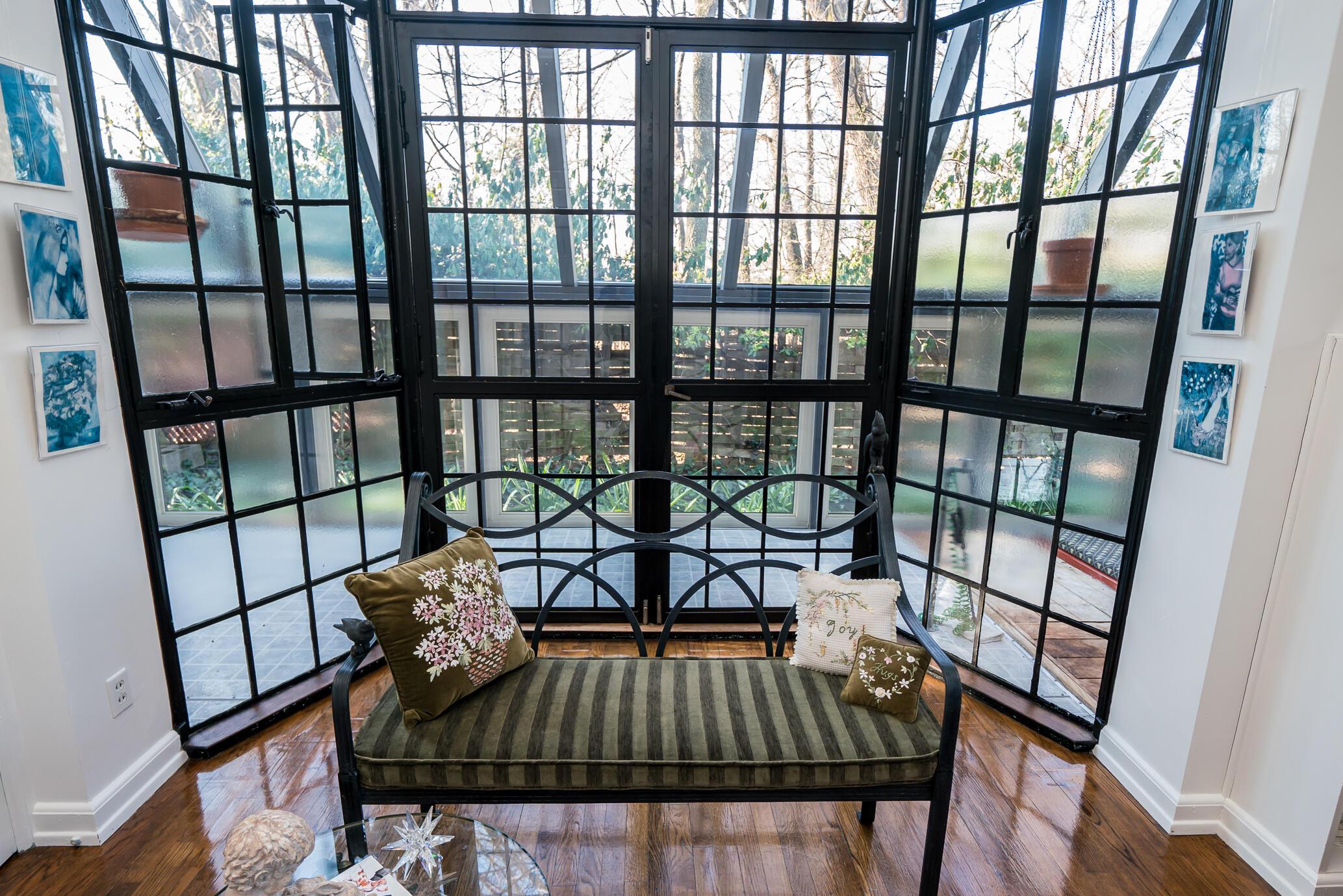 312 Mimring Road Columbus, OH 43202 - Photo 28 of 52 Solarium