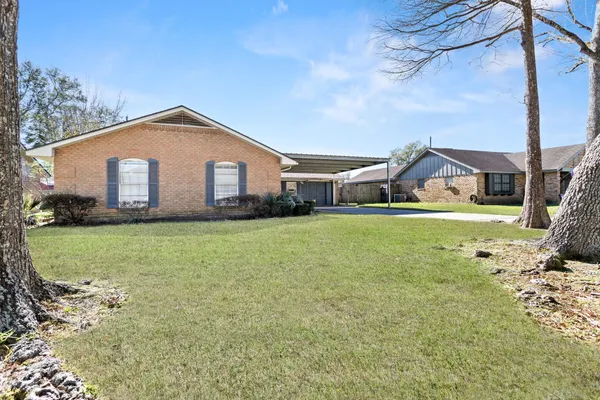 $256,500 | 5755 Sul Ross Lane, Beaumont, TX 77706