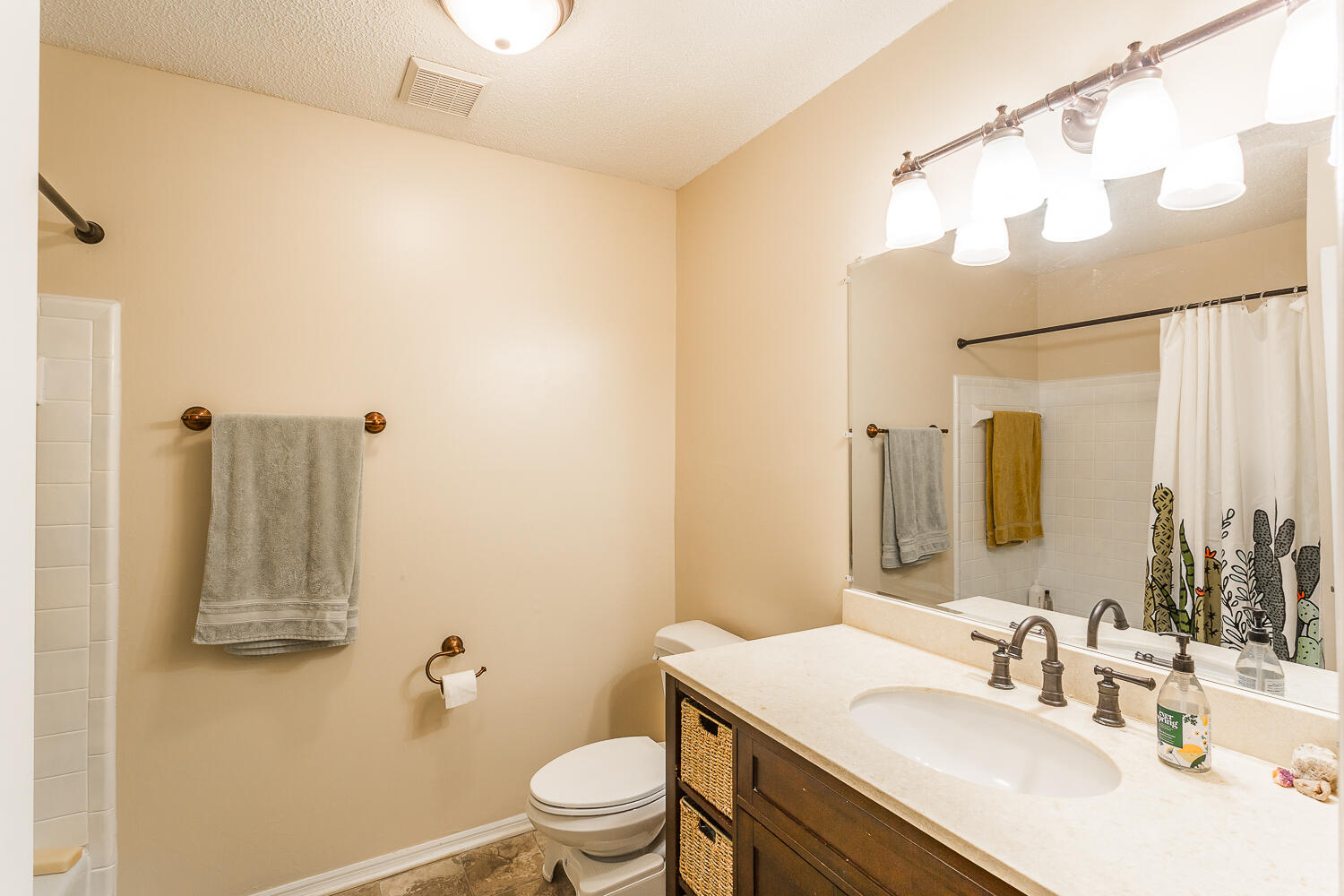 413 Stone Ridge Drive Hixson, TN 37343 - Photo 11 of 19 413 Stoneridge Drive HD -35