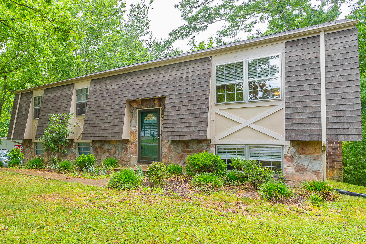413 Stone Ridge Drive Hixson, TN 37343 - Photo 18 of 19 413 Stoneridge Drive HD -16