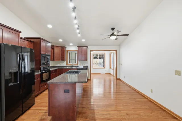 $430,000 | 330 Waite Lane, Platteville, WI 53818