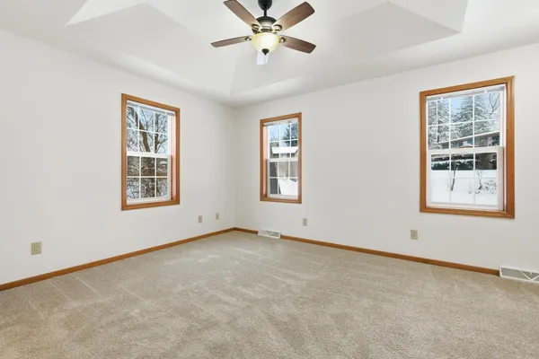 $419,900 | 330 Waite Lane, Platteville, WI 53818