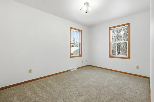 $430,000 | 330 Waite Lane, Platteville, WI 53818